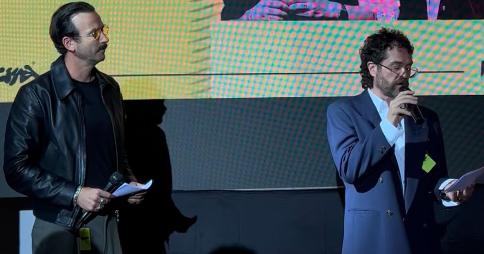 Juanchi Torre, fundador de FMG y Diego Suarez director musical y co creador de Grabación en La Oficina